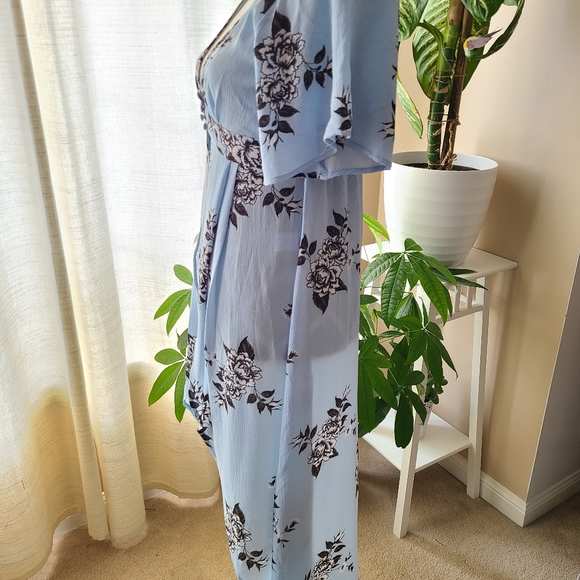 Top - Picture 2 of 6